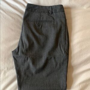 GAP Women’s Charcoal Slim Cropped Pants